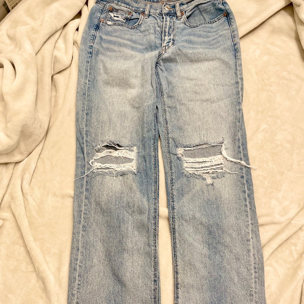 American Eagle blue straight leg jeans